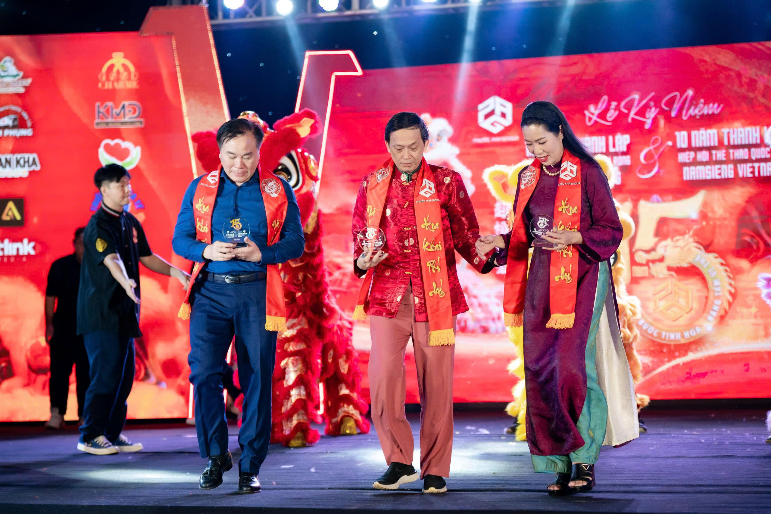 8bf2775b38a1b4ffedb0